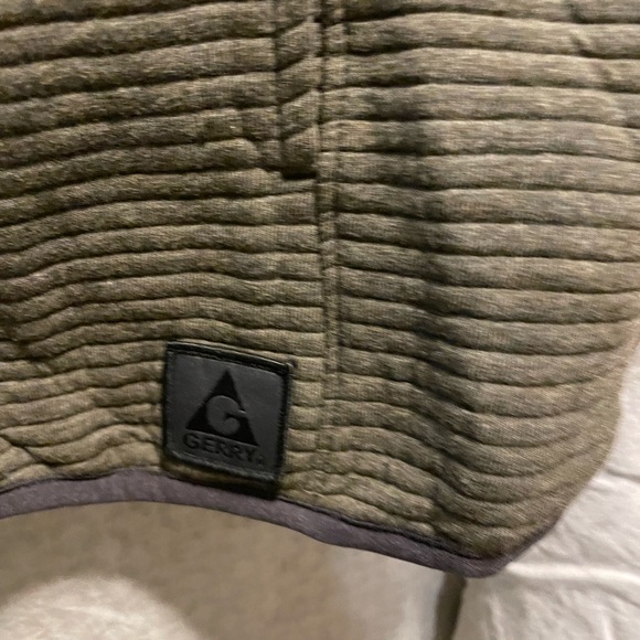 Jerry’s brand quarter snap top with warming pockets - Picture 5 of 6